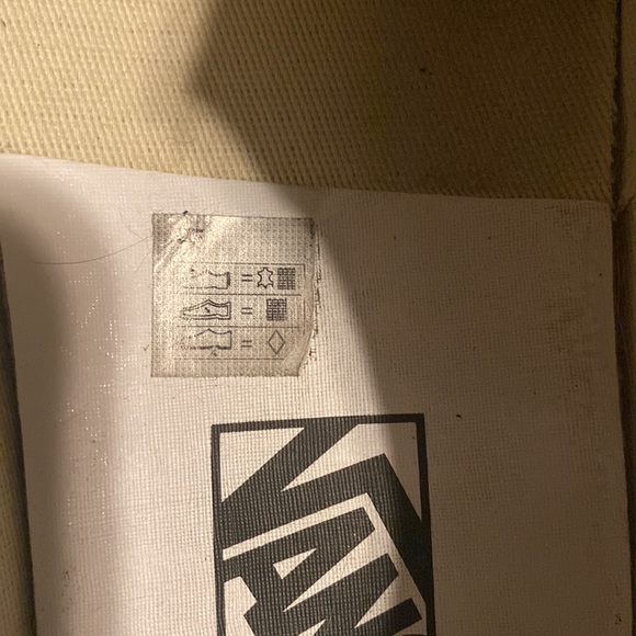 Vans - Picture 2 of 3